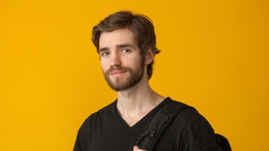 Casting comédien entre 27 et 32 ans pour tournage spot YouTube et Meta