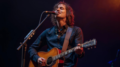 Casting guitariste et chanteur ou chanteuse pour rôle dans série Canal+