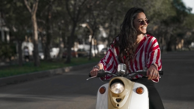 Casting femme pour doublure scooter dans série TF1 humoristique