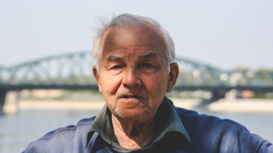 Casting comédien sénior entre 70 et 90 ans pour rôle court métrage Nikon Film Festival