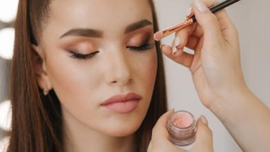 Casting maquilleur ou maquilleuse pour tournage publicité