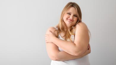 Casting femme à la silhouette ronde pour tournage vidéo de prévention