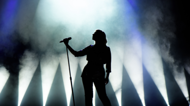 Casting chanteur et chanteuse de 18 ans et plus pour spectacle dans hôtel en Grèce