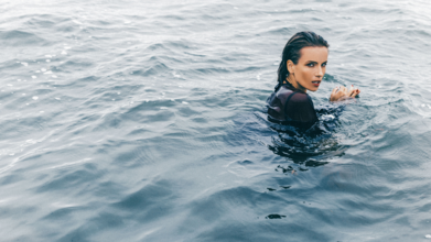 Casting comédienne et cascadeuse de 18 ans et plus pour publicité réseaux sociaux