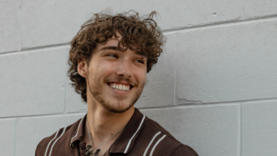 Casting comédien entre 22 et 27 ans pour rôle important dans série TF1 Ici tout commence