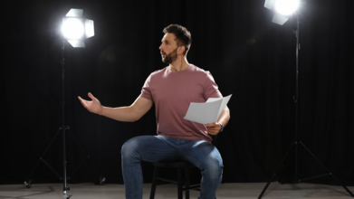 Casting comédien typé méditerranéen pour rôle dans spectacle