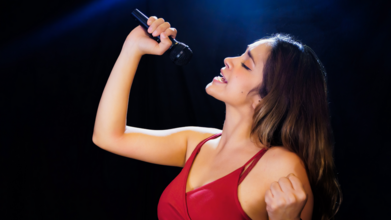 Casting chanteuse en région PACA pour tournée en France avec un orchestre