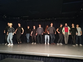 Une formation gratuite au théâtre et à l'improvisation théâtrale grâce à casting.fr avec la troupe éphémère vous est offert ici alors écrivez -nous maintenant!