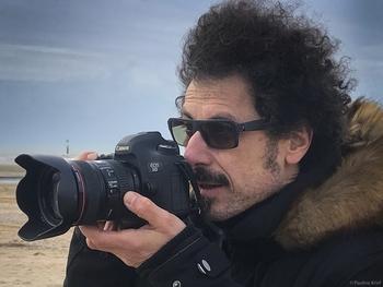 Pedro Lombardi, photographe professionnel à l'initiative du projet DANSE depuis son confinement 2020 nous parle du métier! Comment fait on pour devenir un photographe reconnu et réussir à vivre de son talent?