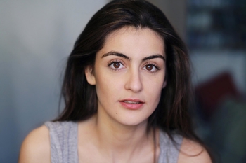 Maud Roulet, jeune comédienne talentueuse et ambitieuse, nous parle de son parcours !