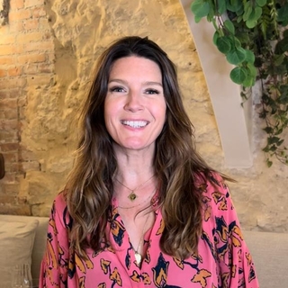 Rencontre avec Clémentine Galey, la fondatrice du podcast Bliss : une plateforme unique où les femmes prennent enfin la parole sans tabous autour de la grossesse !