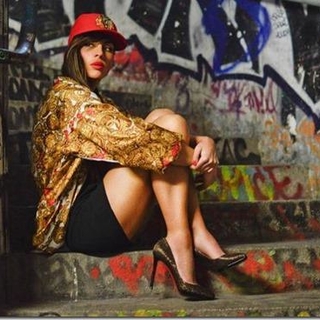 "Evaanz" la talentueuse chanteuse de la scène urbaine française !