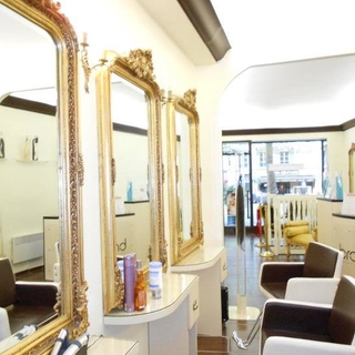 Mise en beauté d'un membre VIP grâce à casting.fr et Brasil Hair!