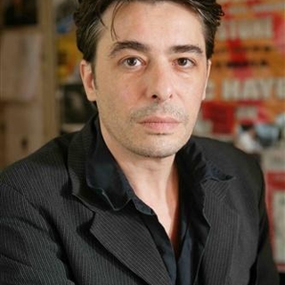 Stéphane Bierry a rejoint l'équipe de PLUS BELLE LA VIE! Un comédien passionné et sincère...