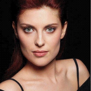 MAKE UP FOR FOR EVER dévoile enfin sa nouvelle égérie !