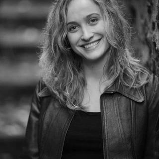 "1:02" La pièce de théâtre ironique et hilarante d'une rupture amoureuse!