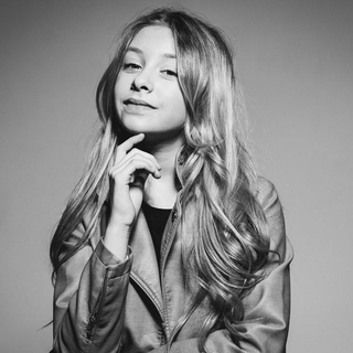Chanter avec Gloria des Kids United, ça vous tente ? Les cours Anna et Casting.fr vous offrent 15 places afin de pouvoir participer à cet événement inédit !