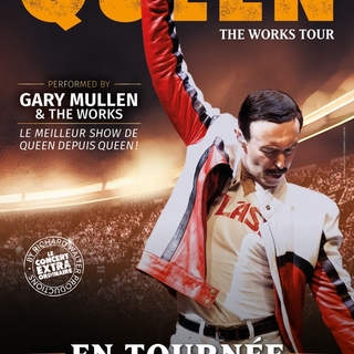 "One Night Of Queen" : Gary Mullen, sosie de Freddie Mercury, rend hommage à Queen sur scène lors d'un concert évènement à Paris le 16 janvier