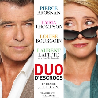 Emma Thompson et Pierce Brosnan en couple pour le film Duo d'Escrocs de Joel Hopkins
