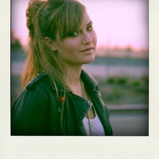 Découvrez La chanteuse Hanna et son nouveau clip "Mon coeur" !