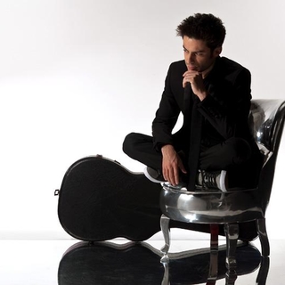Grégory Bakian pose ses marques!