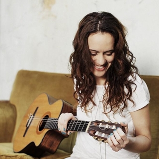 Rencontre avec la chanteuse Niuver sur casting.fr