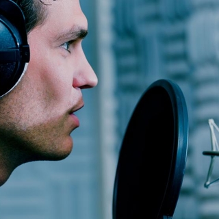 Devenez un pro de la voix-off grâce à La Voix Pub sur Casting.fr