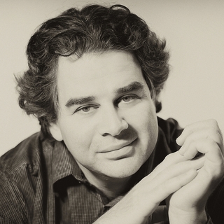 "C’est le hasard qui m’a amené à consacrer ma vie à la musique" : Le pianiste Pascal Amoyel se dévoile en exclusivité pour Casting.fr