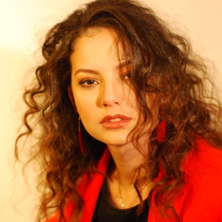 Présidente de l'ACM France, Houria crée la toute première élection ouverte à tous !