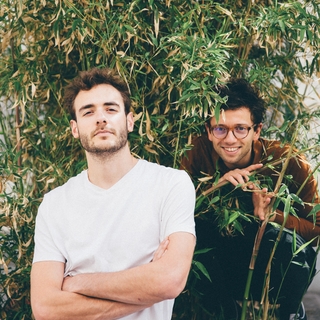 Zoom sur Ambroise & Xavier, le duo d'humoriste actuellement à l'affiche d'un stand-up !
