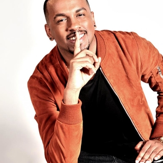 Un concert à Paris, un nouvel album, Colonel Reyel fait un retour triomphant en cette fin d'année, découvrez son parcours