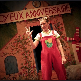 Stéphanie Pierron dans la peau des aventures de Capucine, "Le théâtre reste l'endroit où je me sens le mieux !"
