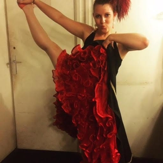 Lucie Renaud vous raconte tout sur le métier d'habilleuse, un métier ou sens de l'organisation et passion se mêlent