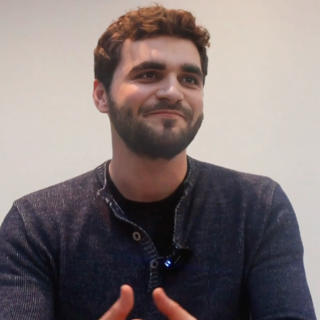 La formation est-elle obligatoire lorsqu’on veut se lancer dans l’acting ? Arthur Radiguet, comédien et directeur adjoint du Studio Muller, vous répond !