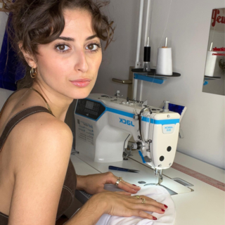 “C’est essentiel de trouver son style lorsqu’on est artiste” : Stéphanie Sayed, créatrice de la marque Sayed et styliste de la chanteuse Vernis Rouge, vous donne les clés pour savoir comment vous habiller pour un casting