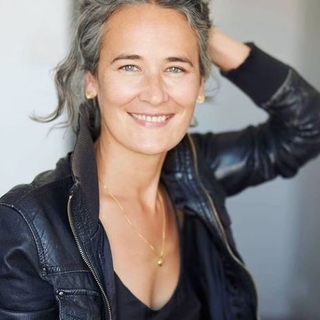 Comédienne, thérapeute et photographe… L’équipe Casting.fr a rencontré Barbara Maud, une artiste à la croisée des chemins 