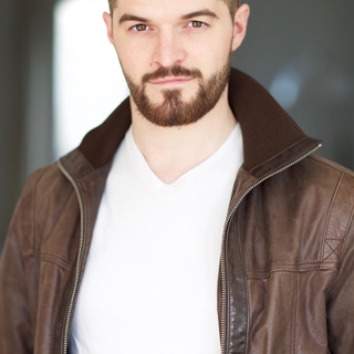 Alexandre Bussereau, élève devenu professeur au célèbre cours Florent, il se confie à notre équipe de Casting.fr