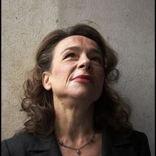 "L'impossible n'est qu'un possible inexploré" telle est la devise de Dominique Frot qui se livre à travers cet interview
