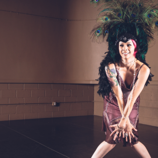 Casting danseuse mesurant entre 1m60 et 1m70 pour spectacle de cabaret music hall