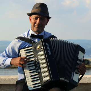 Casting accordéoniste homme ou femme pour tournage série américaine