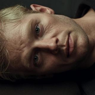 Casting homme blond entre 20 et 30 ans pour série policière plateforme