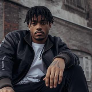 Casting modèle homme entre 18 et 28 ans pour shooting photo mode