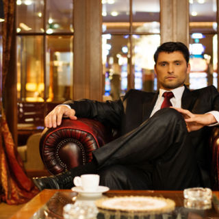 URGENT : Casting mannequin et comédien homme entre 30 et 45 ans pour publicité mode luxe