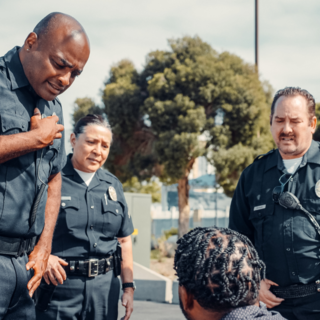 Casting homme et femme entre 25 et 55 ans pour silhouette dans série