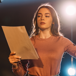 Casting comédienne entre 25 et 40 ans pour rôle dans spectacle tout public