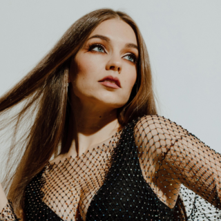 Casting modèle femme entre 18 et 40 ans pour shooting