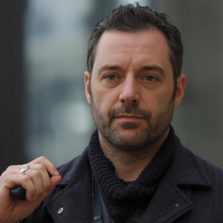 Casting homme entre 40 et 45 ans pour silhouette parlante dans série Netflix