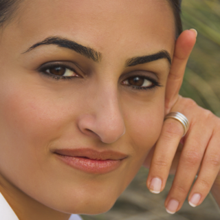 Casting comédienne entre 18 et 25 ans pour rôle dans film tourné en Algérie