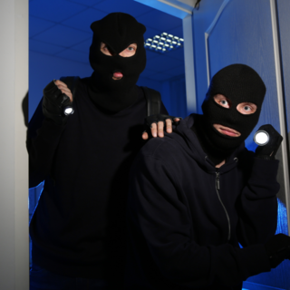 Casting homme de 20 à 30 ans pour campagne publicitaire de mode