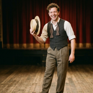 Casting comédien chanteur et danseur entre 25 et 35 ans pour rôle dans spectacle musical